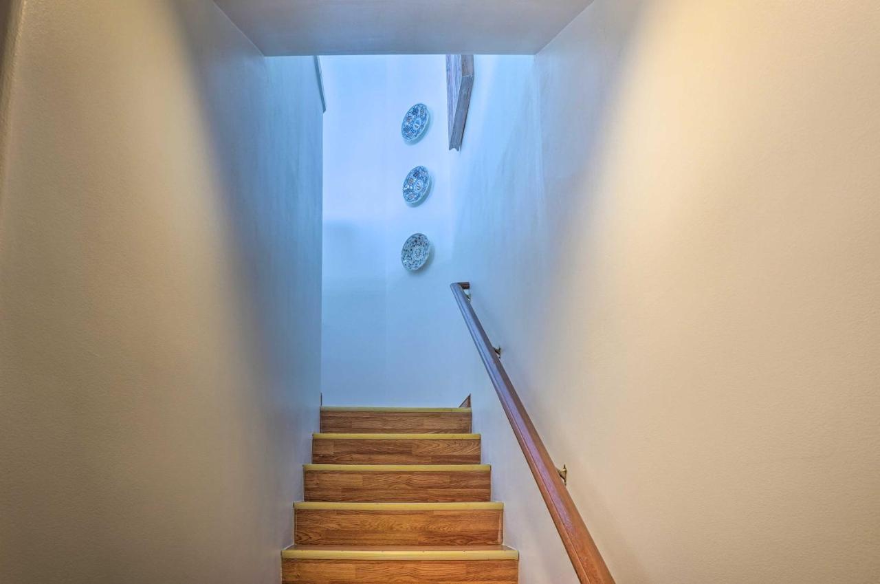 Quiet Avalon Getaway Villa With Ocean View And Balcony エクステリア 写真